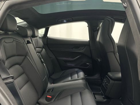 Used 2021 Porsche Taycan Turbo image 21