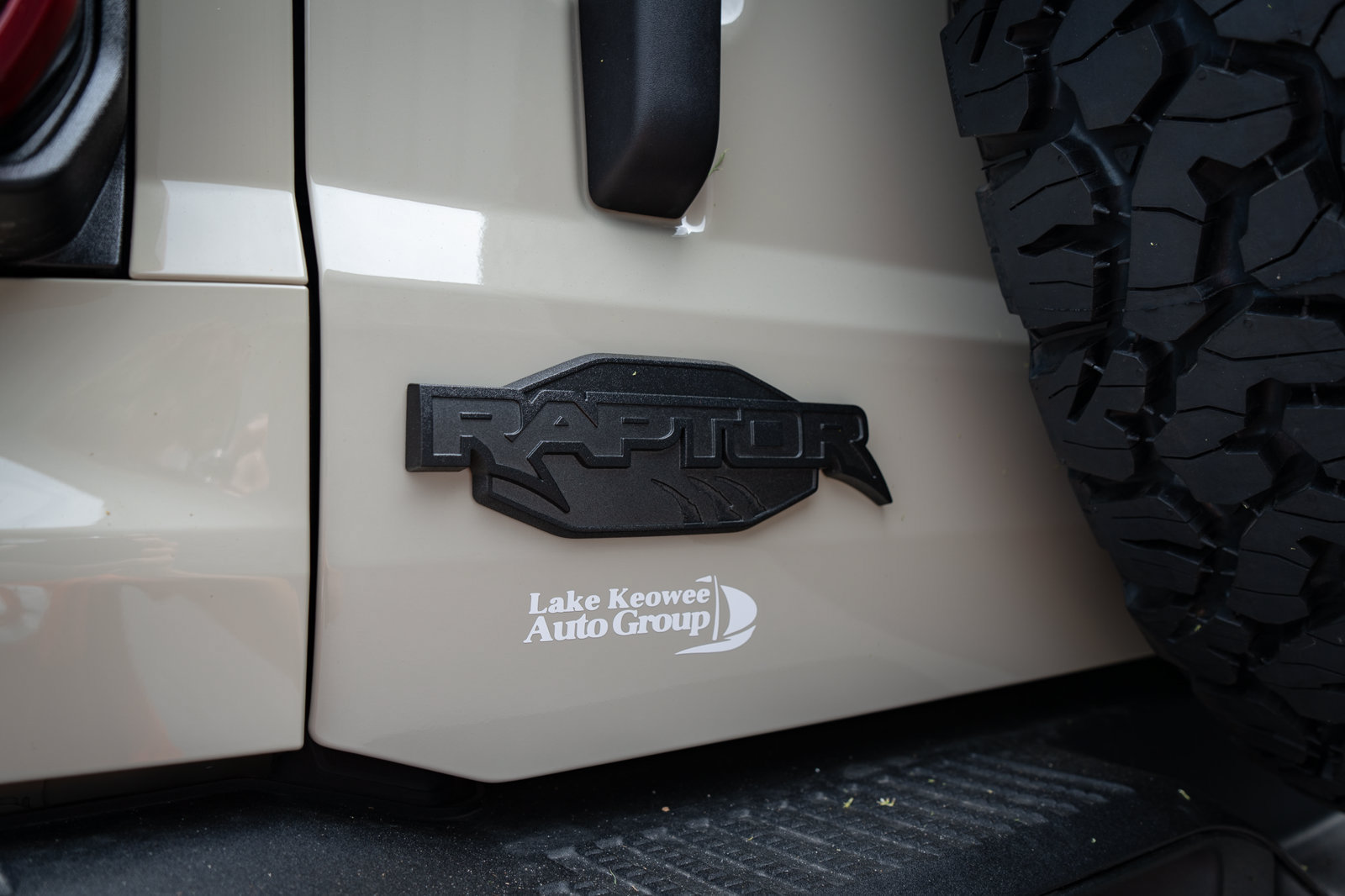 New 2026 Ford Bronco Raptor w/ Interior Carbon Fiber Pack AWD/4WD image 18
