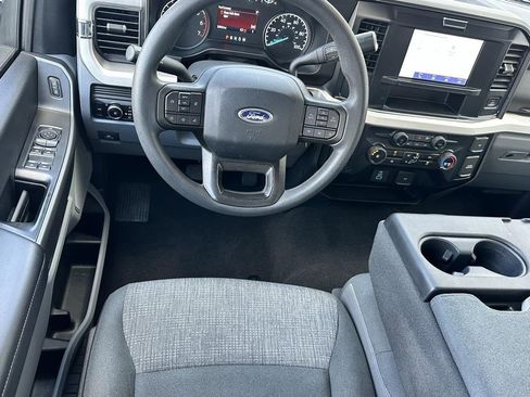 Used 2025 Ford F250 XLT image 8