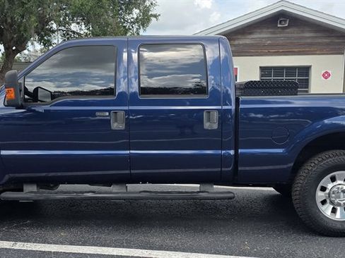 Used 2009 Ford F250 XL AWD/4WD image 3