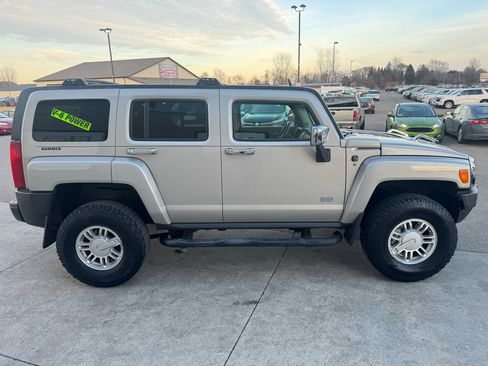 Used 2008 HUMMER H3 Base image 4