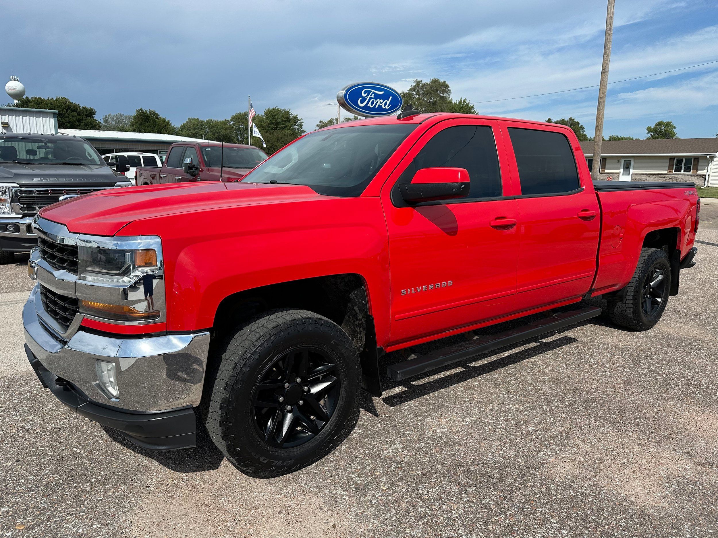 Used 2017 Chevrolet Silverado 1500 LT w/ All Star Edition AWD/4WD image 1