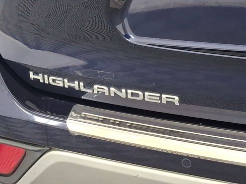 Used 2020 Toyota Highlander Platinum AWD/4WD image 16