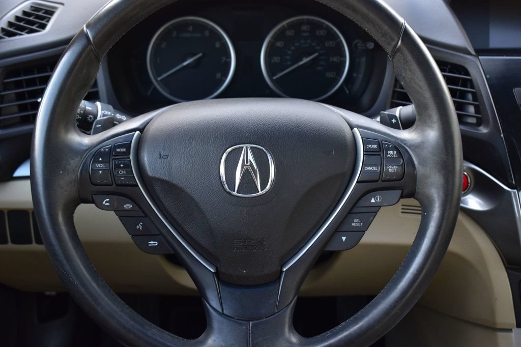 Used 2014 Acura ILX w/ Technology Package FWD image 24