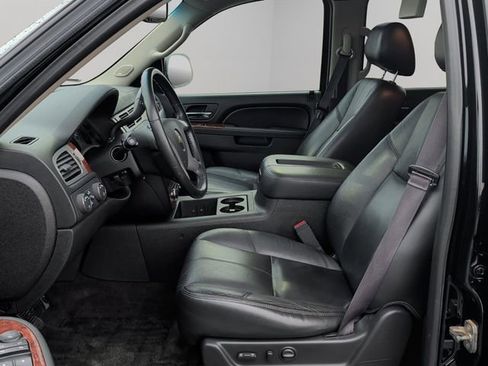 Used 2014 Chevrolet Tahoe LT w/ Luxury Package image 33