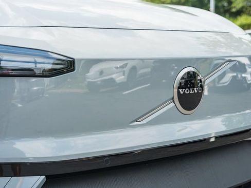 New 2026 Volvo EX30 Plus w/ Protection Package Premier AWD/4WD image 12