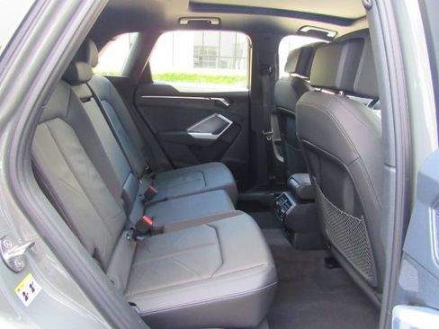 Used 2024 Audi Q3 2.0T Premium w/ Convenience Package image 26