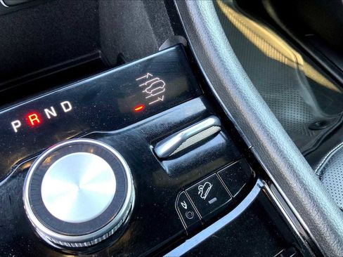 Used 2022 Jeep Grand Cherokee Overland image 57