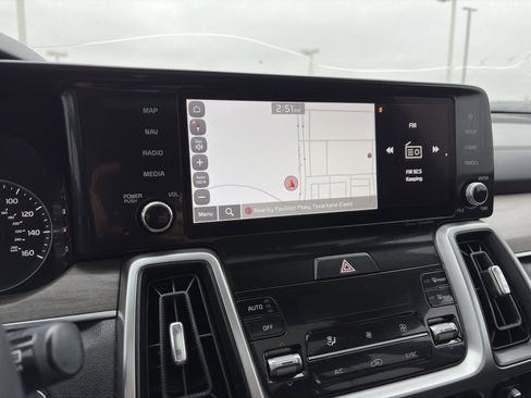 Used 2023 Kia Sorento EX w/ Panoramic Sunroof Package image 23