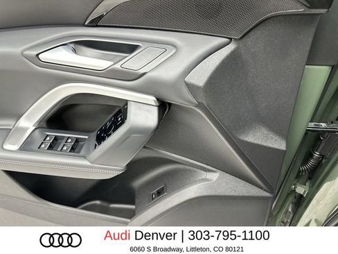 Used 2025 Audi Q5 Premium w/ Convenience Package AWD/4WD image 13