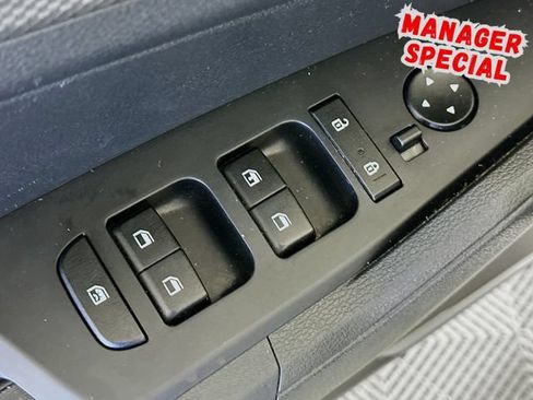 Used 2024 Kia Sportage LX AWD/4WD image 19