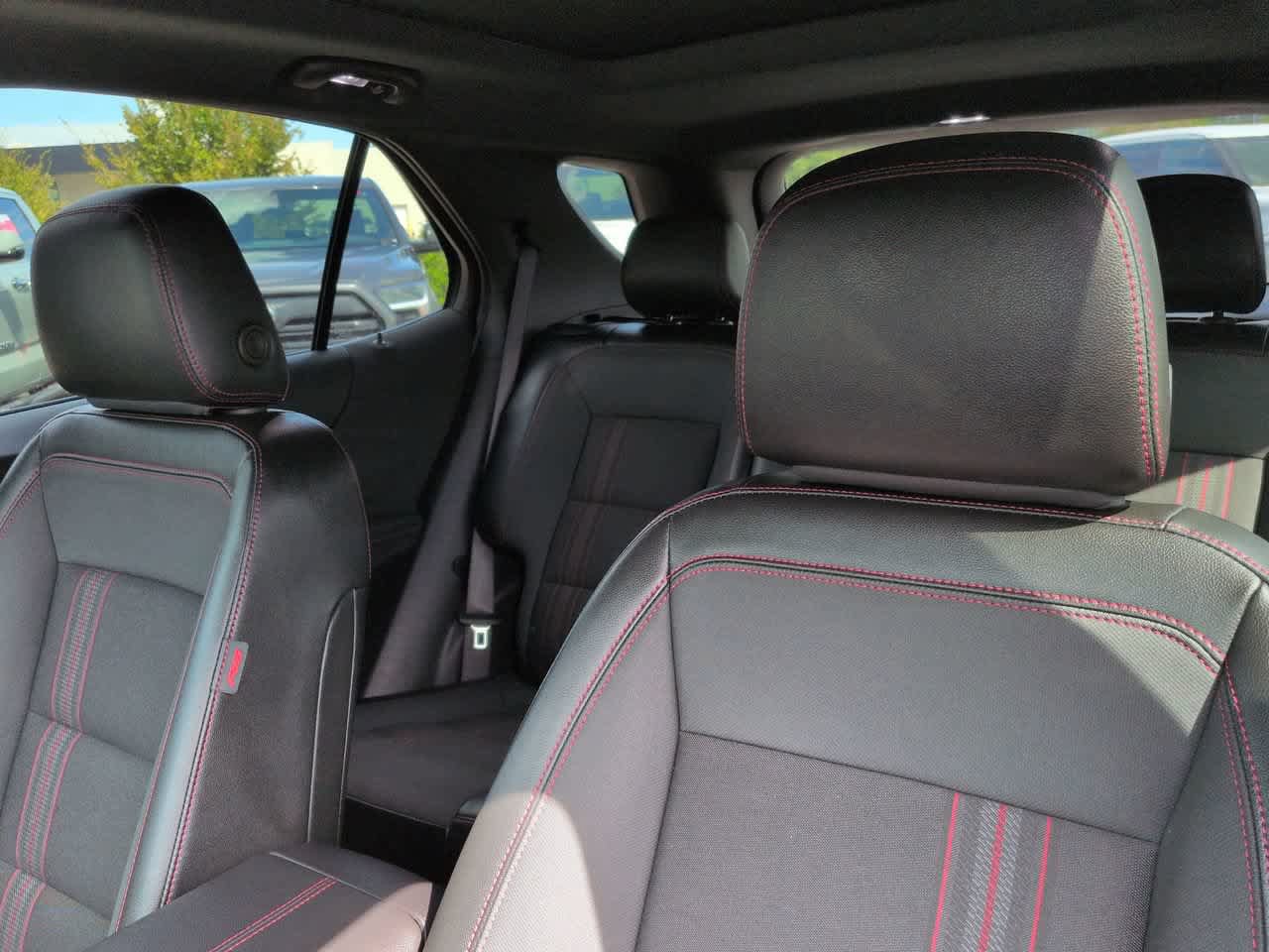 Used 2024 Chevrolet Equinox RS AWD/4WD image 8