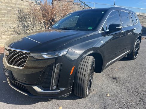 Used 2023 Cadillac XT6 Premium Luxury w/ Technology Package image 30
