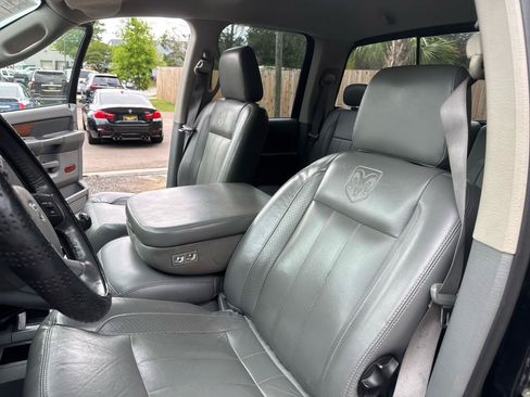 Used 2006 Dodge Ram 3500 Truck Laramie AWD/4WD image 9