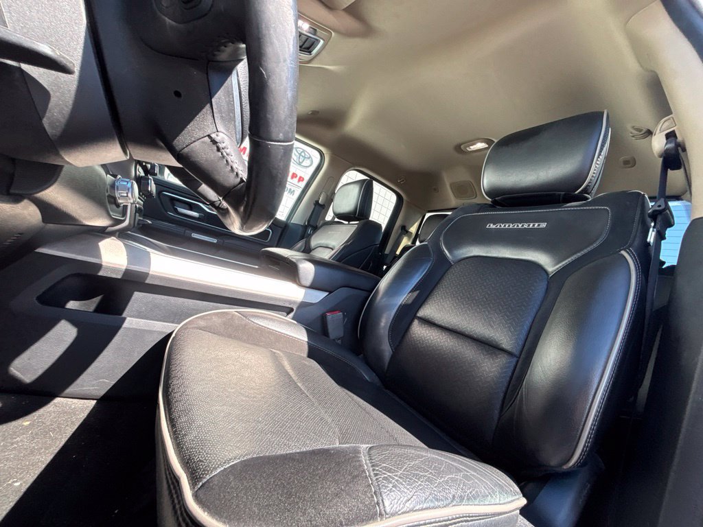 Used 2020 RAM 1500 Laramie RWD image 10