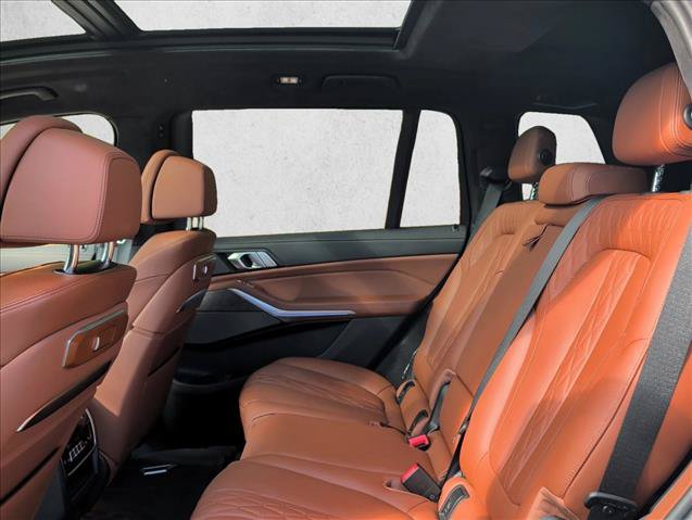 Used 2025 BMW X7 M60i w/ Executive Package AWD/4WD image 19