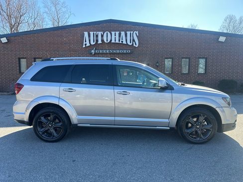 Used 2020 Dodge Journey Crossroad image 7