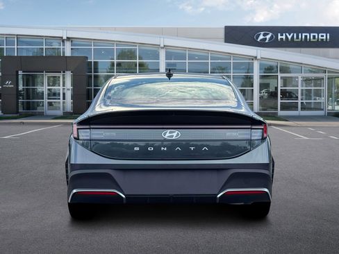 New 2026 Hyundai Sonata SE FWD image 6