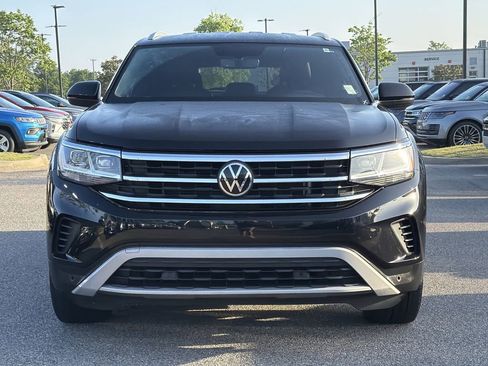 Used 2022 Volkswagen Atlas Cross Sport SE w/ Black Wheel Package FWD image 8