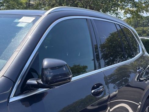 Used 2022 BMW X5 xDrive40i w/ Premium Package AWD/4WD image 12