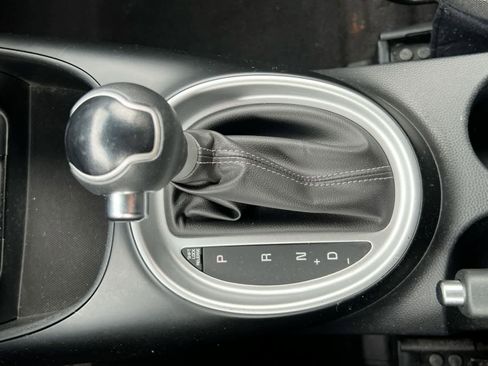 Used 2019 Kia Soul + FWD image 31