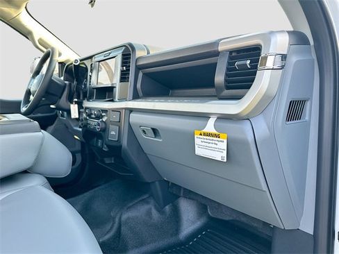 New 2025 Ford F550 4x4 Regular Cab Super Duty image 26