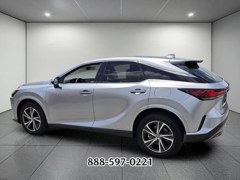 Used 2024 Lexus RX 350 FWD w/ Technology Package image 3