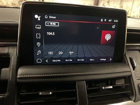 Used 2024 GMC Yukon SLT image 14