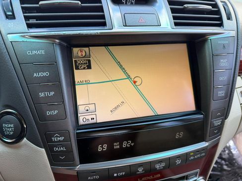 Used 2012 Lexus LS 460 w/ Luxury Value Edition image 31