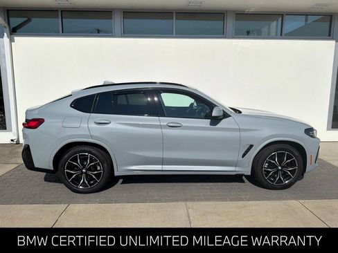 Used 2025 BMW X4 xDrive30i w/ M Sport Package AWD/4WD image 3
