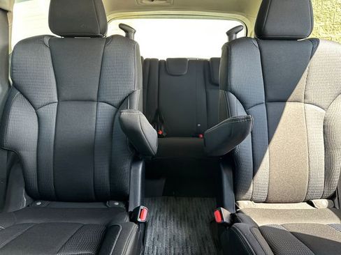 Certified 2024 Subaru Ascent Premium w/ Convenience Package image 36