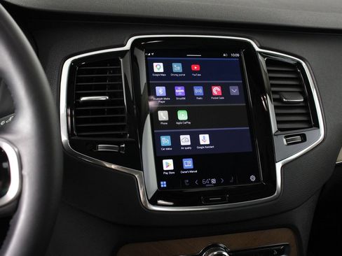 Certified 2023 Volvo XC90 T8 Plus w/ Protection Package Premier AWD/4WD image 9