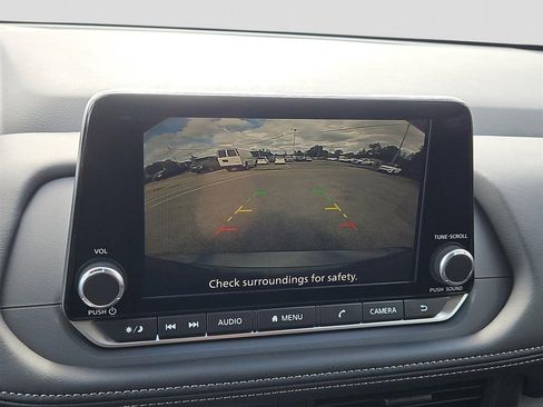 New 2026 Nissan Rogue S image 7