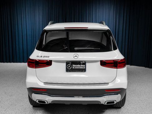 New 2026 Mercedes-Benz GLB 250 image 8