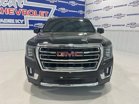 Used 2021 GMC Yukon SLT w/ SLT Premium Package AWD/4WD image 9