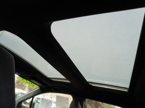 Used 2023 Toyota bZ4X Limited image 14