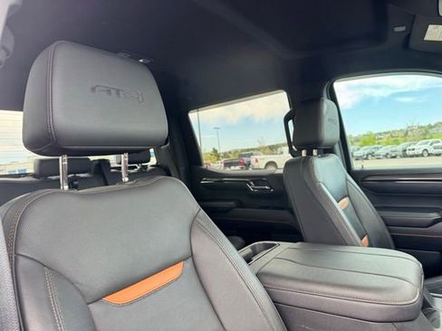 Used 2024 GMC Sierra 1500 AT4 AWD/4WD image 25
