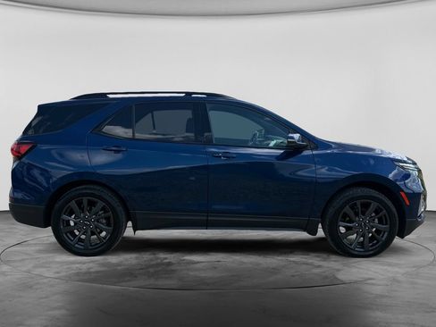 Used 2022 Chevrolet Equinox RS w/ Infotainment Package AWD/4WD image 11