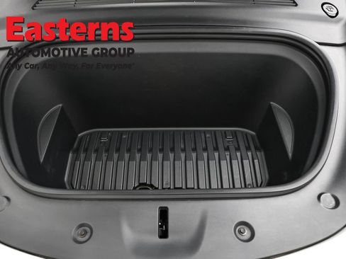 Used 2021 Tesla Model Y Long Range image 7