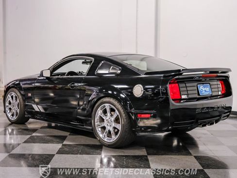 Used 2006 Ford Mustang GT Premium image 8