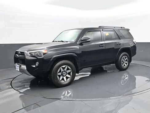 Used 2022 Toyota 4Runner TRD Off-Road Premium AWD/4WD image 1