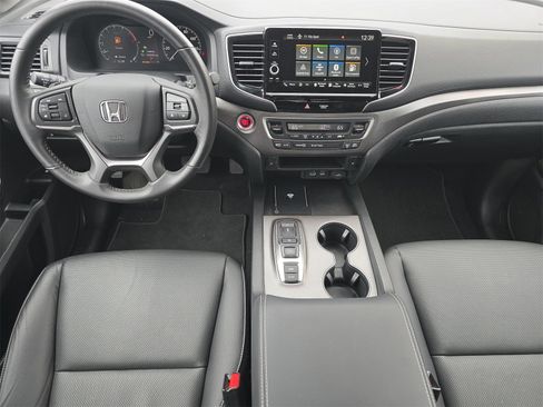 Used 2025 Honda Ridgeline RTL image 10