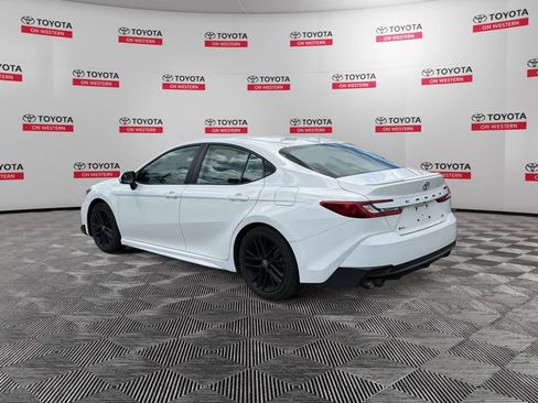 Certified 2025 Toyota Camry SE FWD image 7