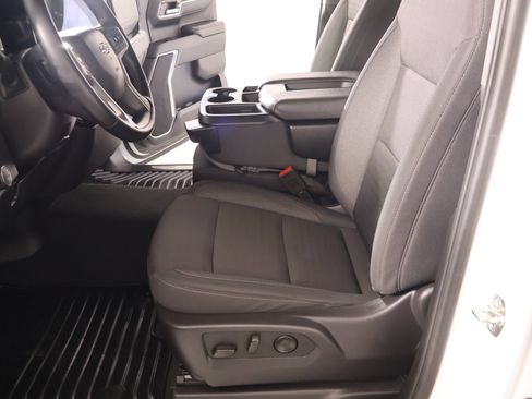 Used 2025 Chevrolet Silverado 1500 RST AWD/4WD image 11