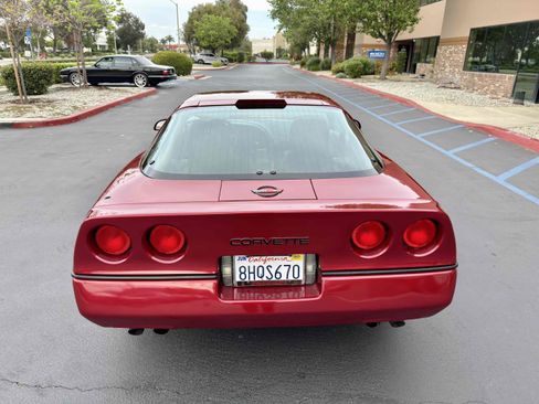 Used 1990 Chevrolet Corvette Coupe image 15