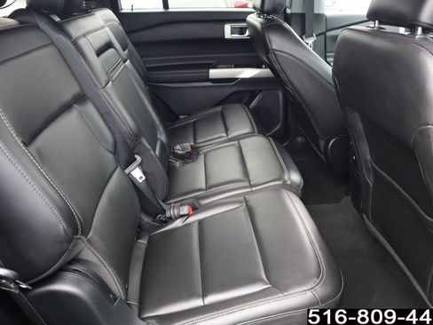 Used 2022 Ford Explorer XLT w/ Equipment Group 202A image 24