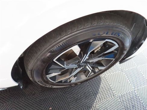 Used 2025 Hyundai Sonata SEL FWD image 9