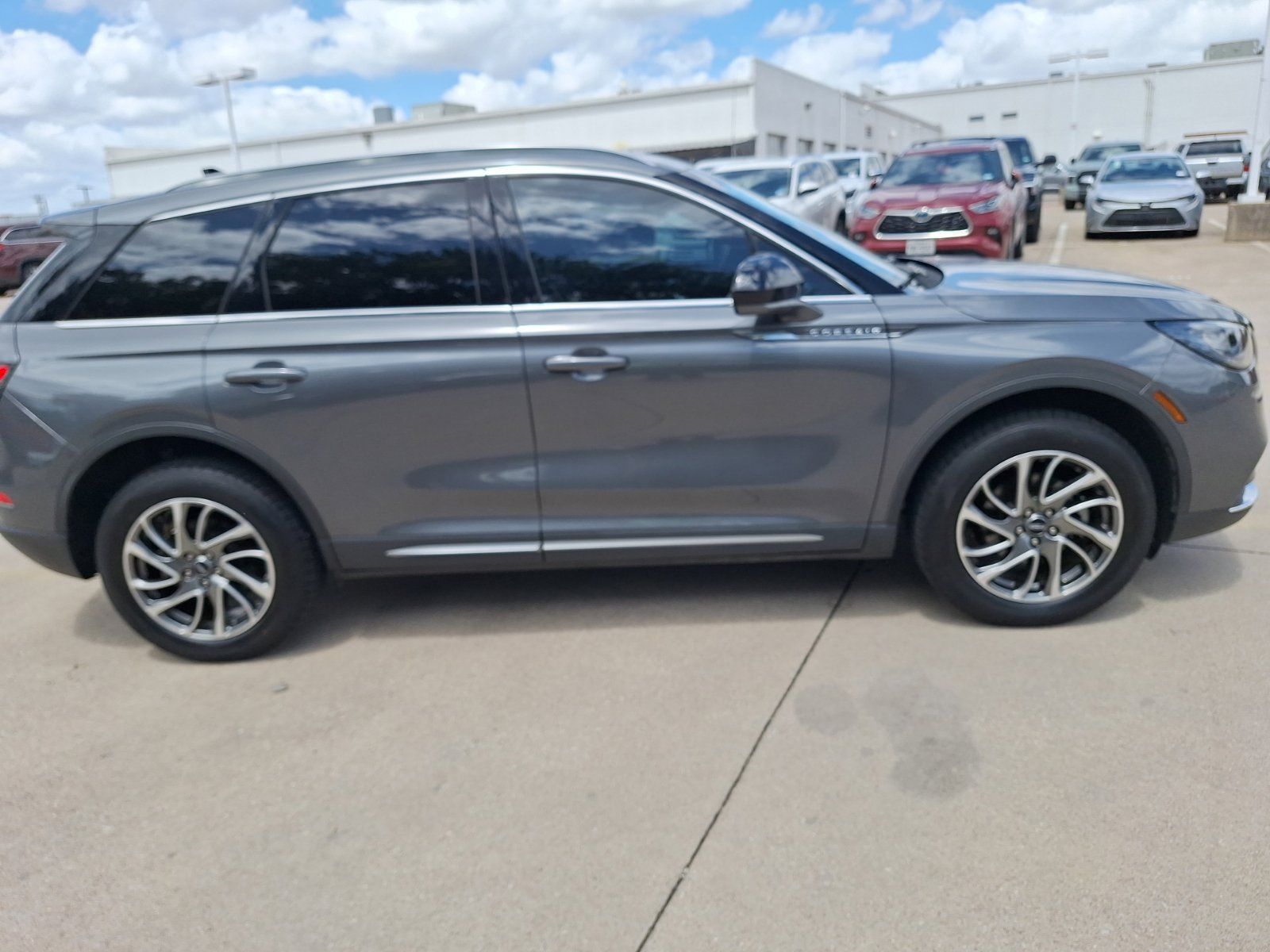 Used 2022 Lincoln Corsair FWD w/ Equipment Group 101A image 7