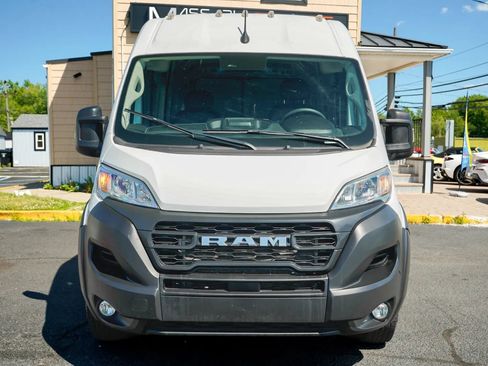 Used 2025 RAM ProMaster 2500 w/ Convenience Group FWD image 2
