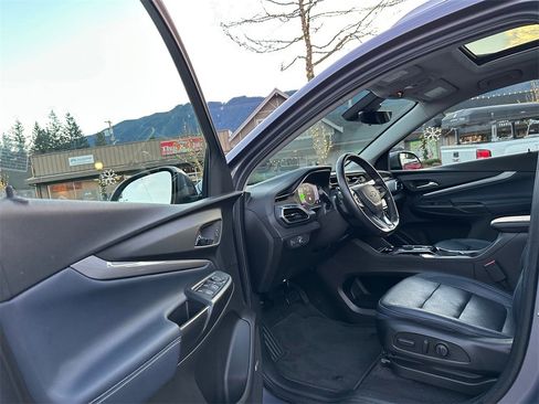 Used 2023 Chevrolet Bolt EUV Premier w/ Sun & Sound Package image 22